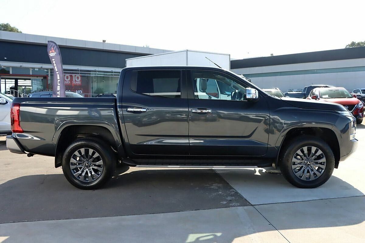2024 Mitsubishi Triton GLS MV 4X4