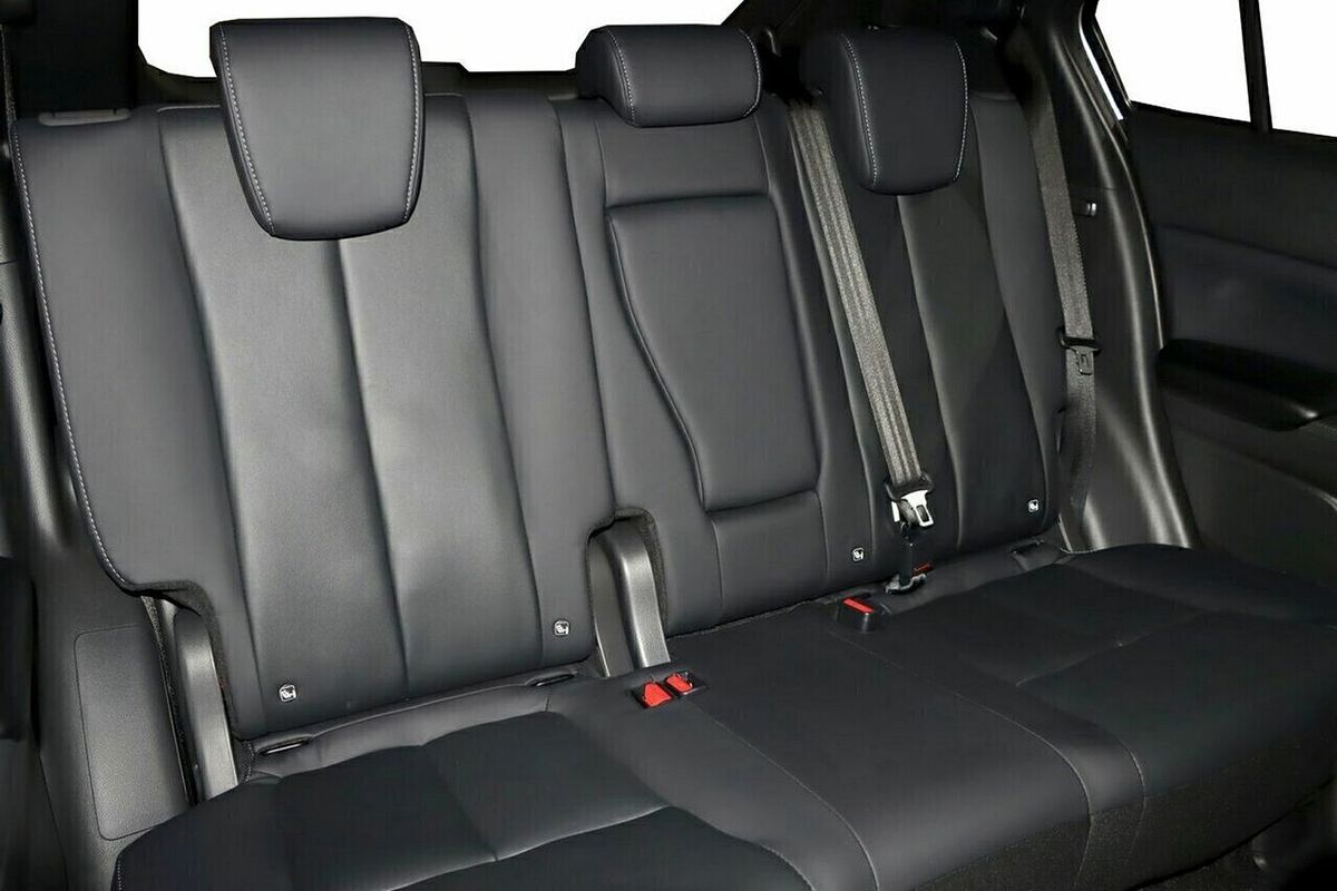 2024 Mitsubishi Eclipse Cross Exceed YB