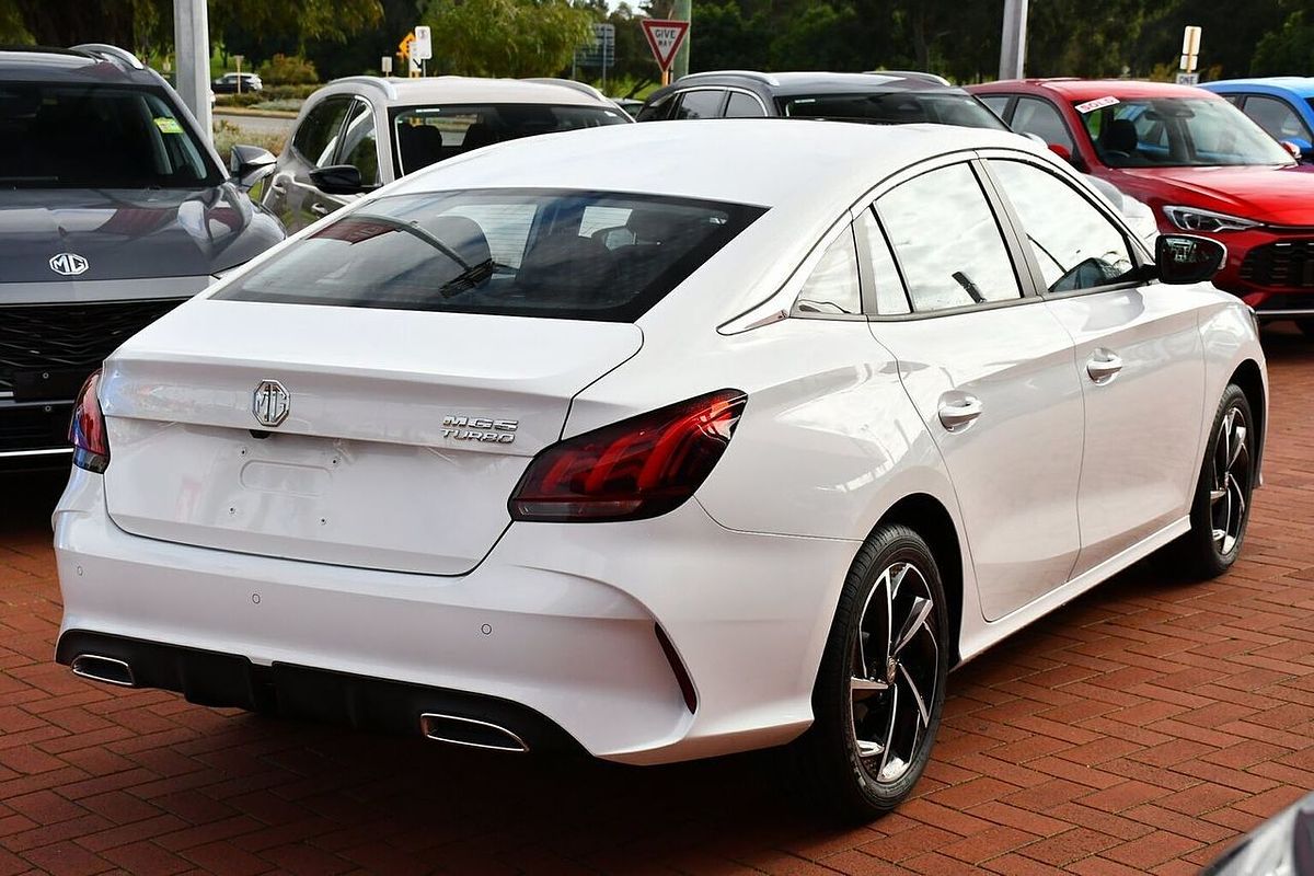 2024 MG MG5 Essence