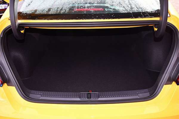 2024 MG MG5 Essence