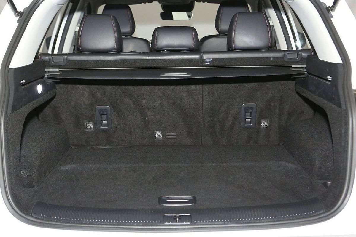 2024 MG HS Vibe SAS23