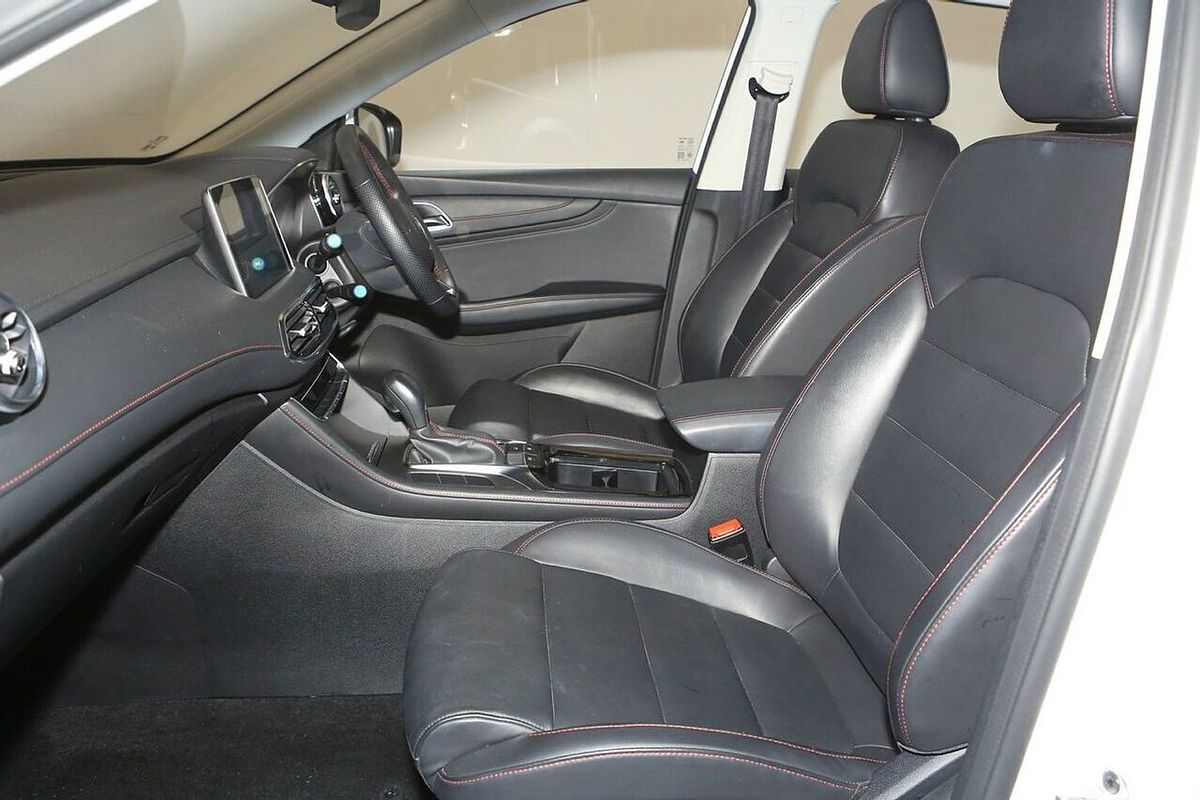 2024 MG HS Vibe SAS23