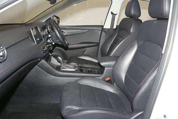 2024 MG HS Vibe SAS23