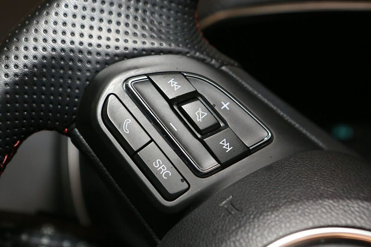 2024 MG HS Vibe SAS23