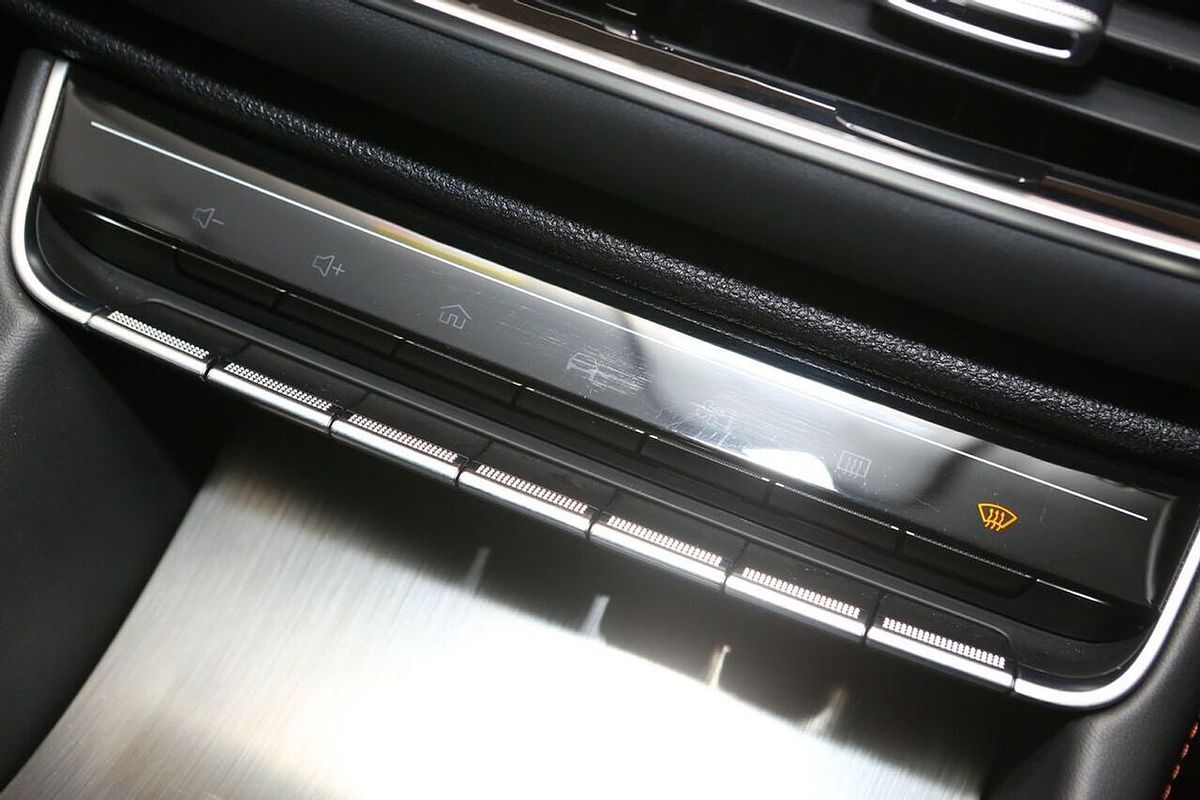 2024 MG HS Vibe SAS23