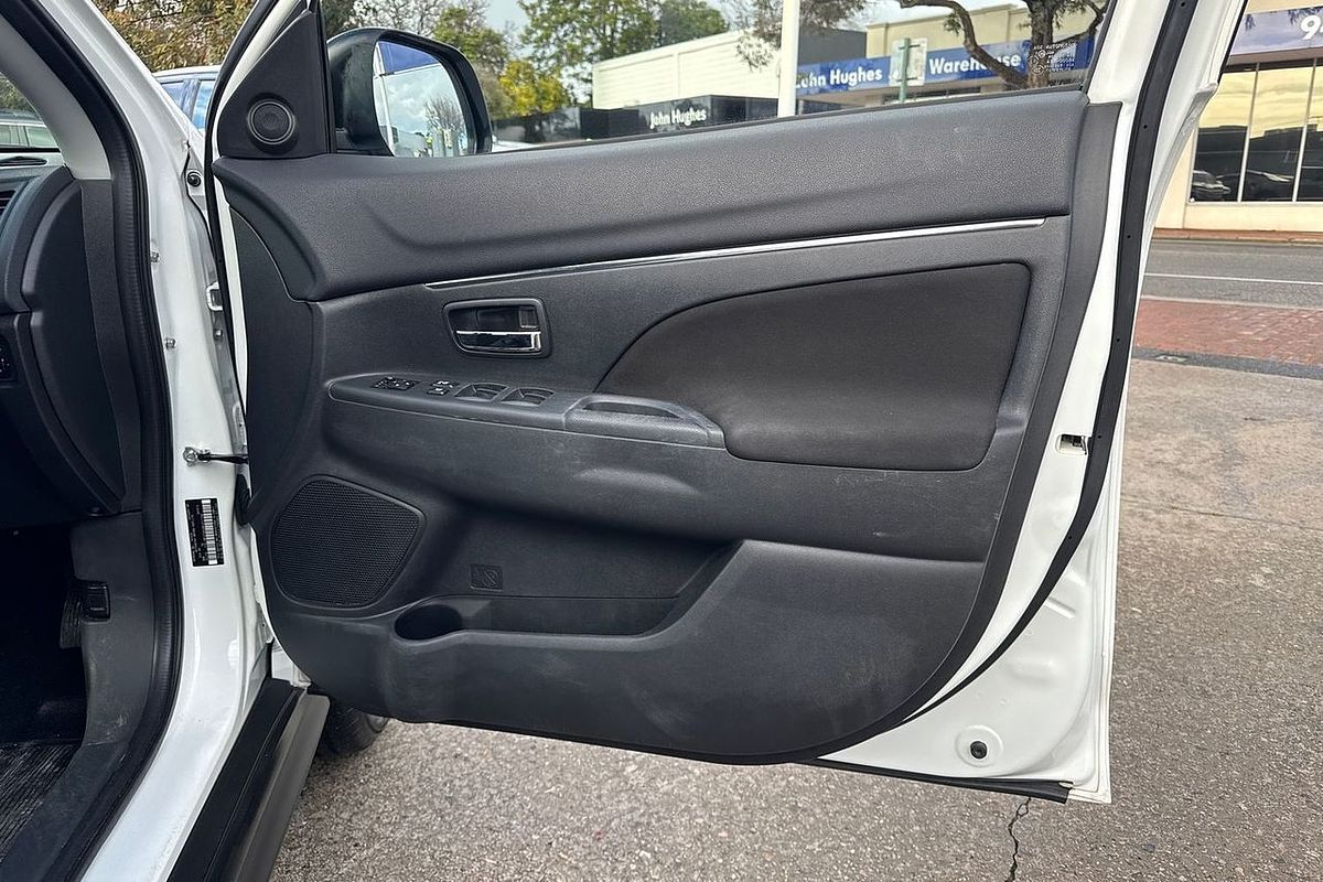 2019 Mitsubishi ASX ES XC