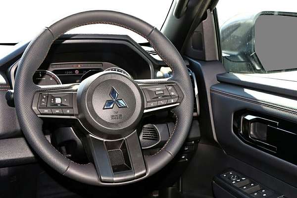 2025 Mitsubishi Triton GSR MV 4X4