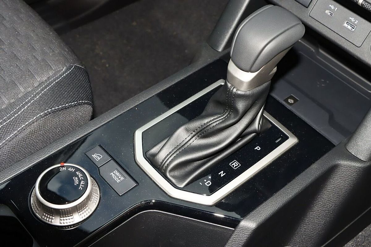 2025 Mitsubishi Triton GLS MV 4X4