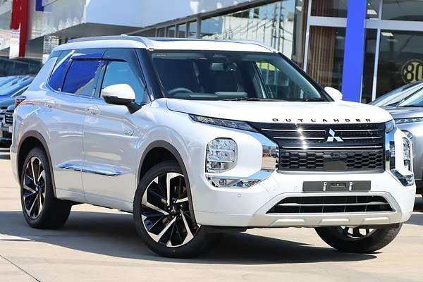 2024 Mitsubishi Outlander PHEV Exceed ZM