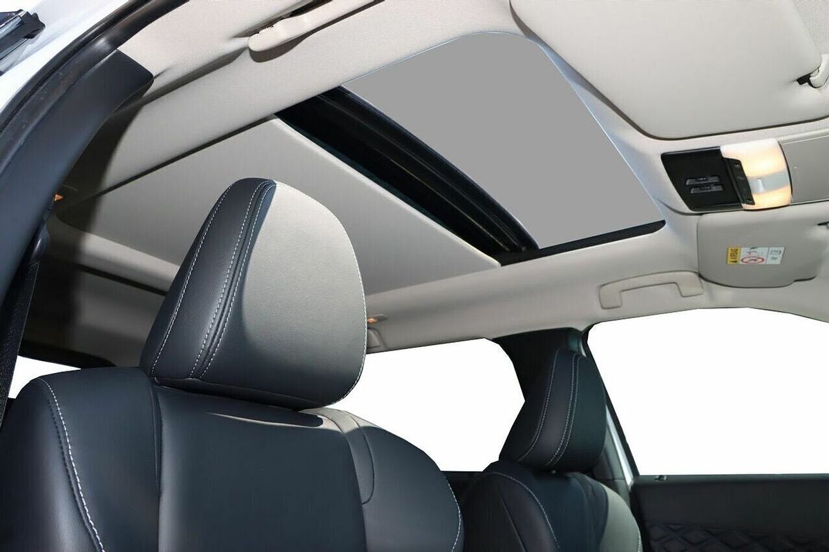 2024 Mitsubishi Outlander PHEV Exceed ZM