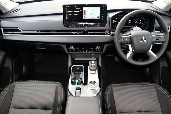 2025 Mitsubishi Outlander LS ZM