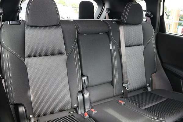 2025 Mitsubishi Outlander LS ZM