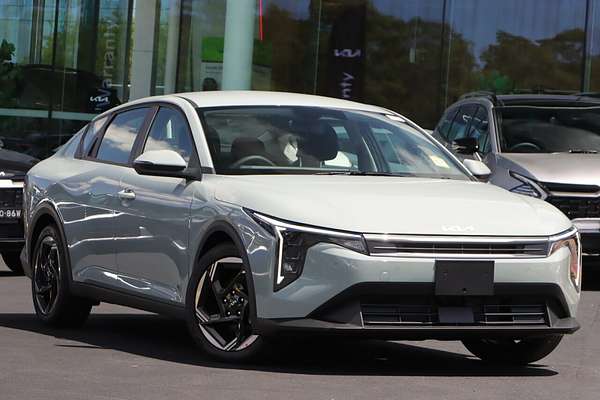 2025 Kia K4 Sport CL4m