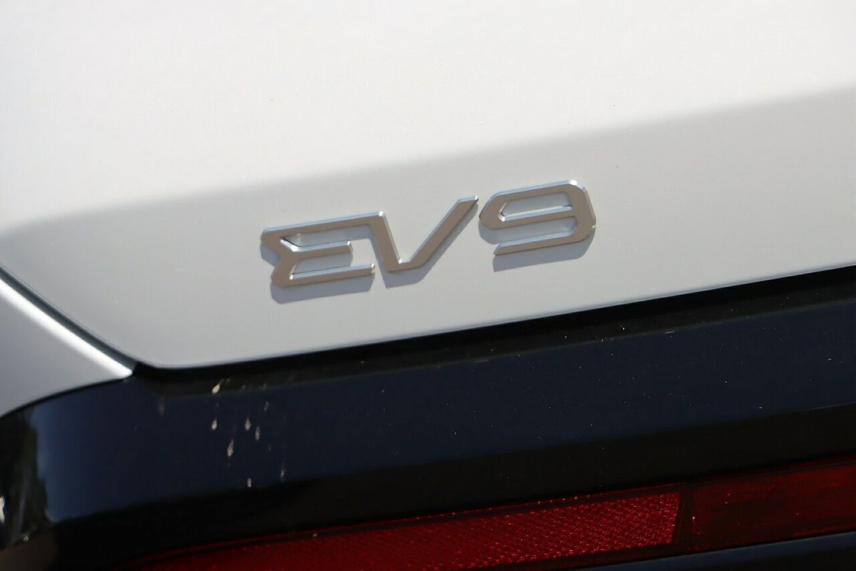 2025 Kia EV9 Earth MV