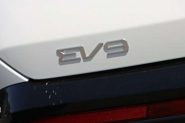 2025 Kia EV9 Earth MV