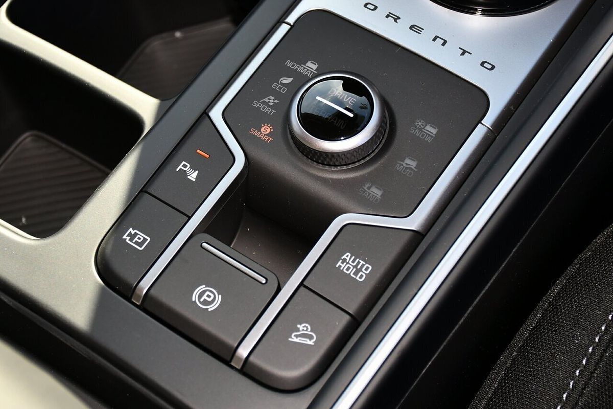 2025 Kia Sorento Sport MQ4 PE