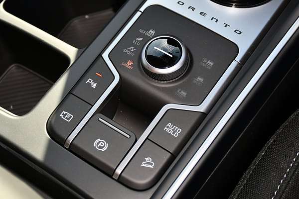 2025 Kia Sorento Sport MQ4 PE