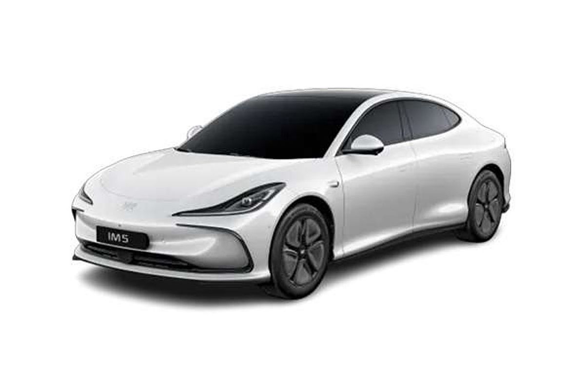 2025 MG IM5 Premium P12L