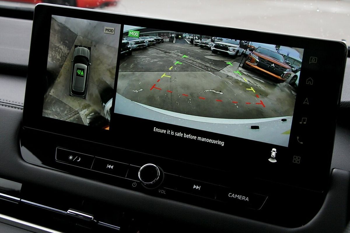 2025 Mitsubishi Outlander ES ZM