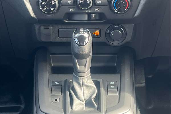 2025 Isuzu D-MAX SX High Ride Rear Wheel Drive