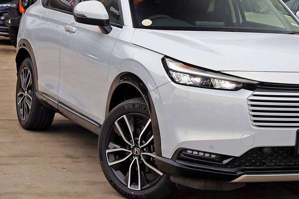 2025 Honda HR-V e:HEV X