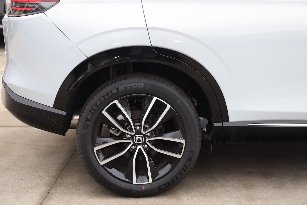 2025 Honda HR-V e:HEV X
