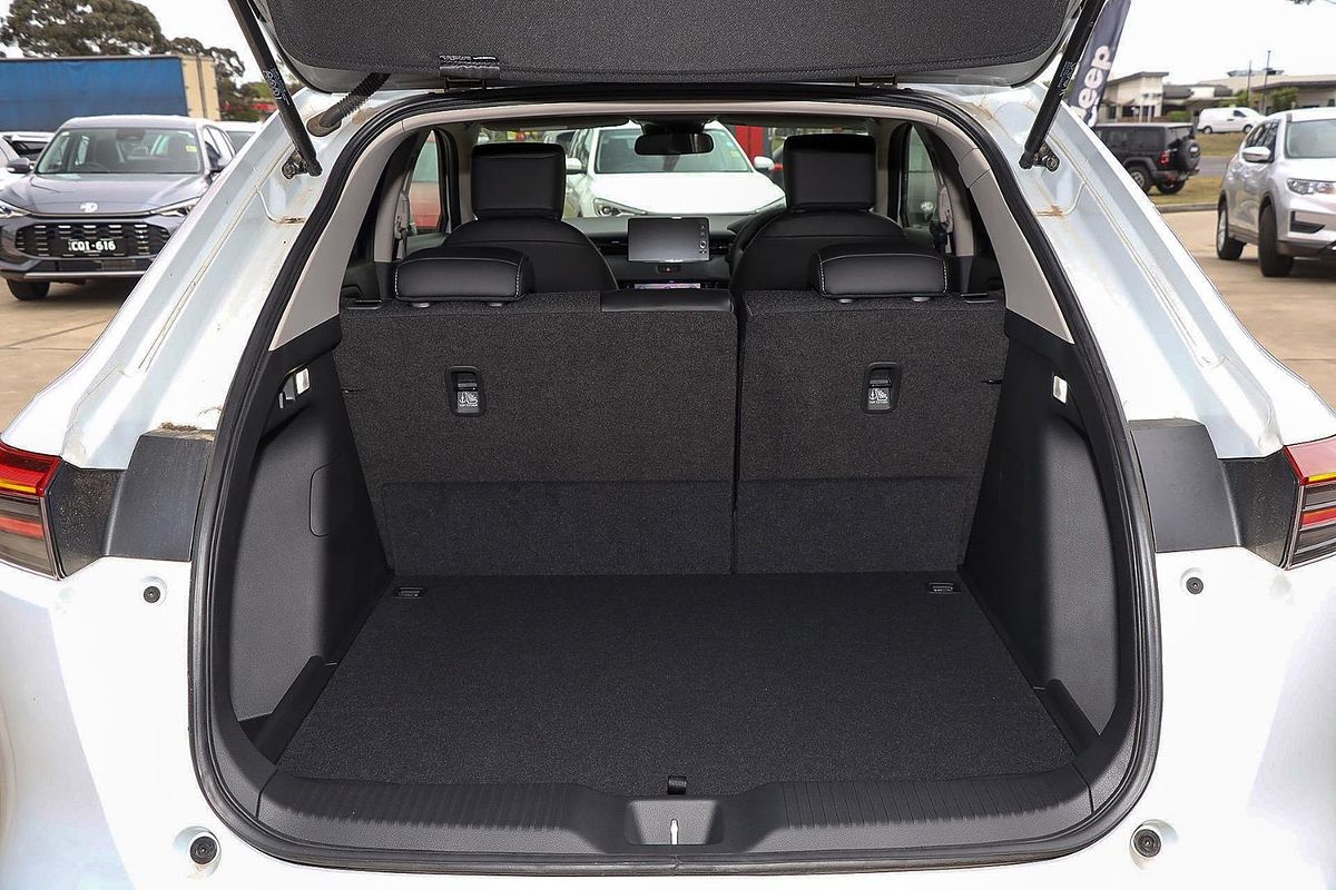 2025 Honda HR-V e:HEV X
