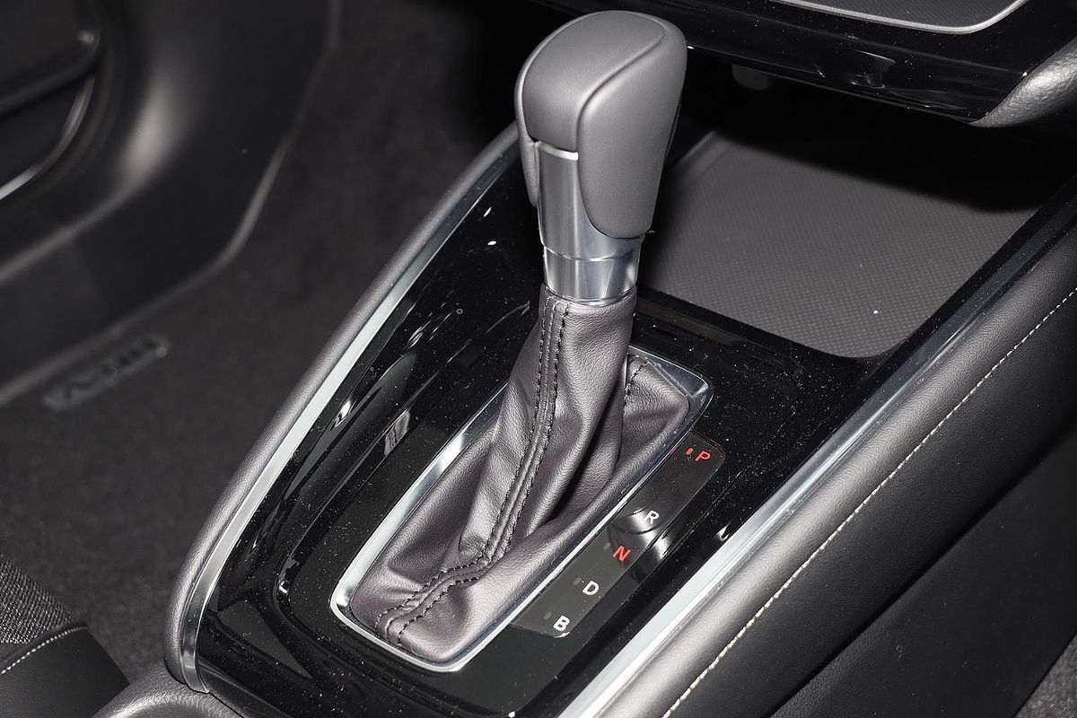 2025 Honda HR-V e:HEV X