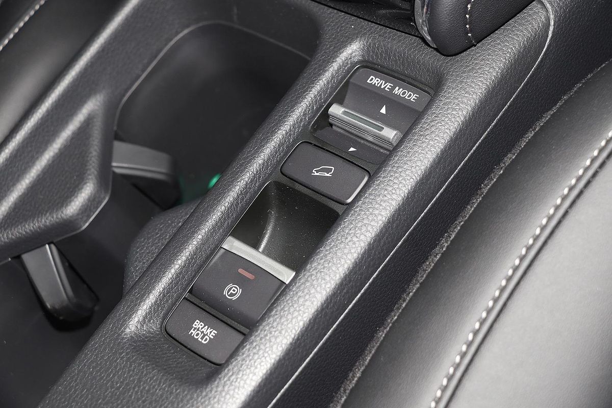 2025 Honda HR-V e:HEV X