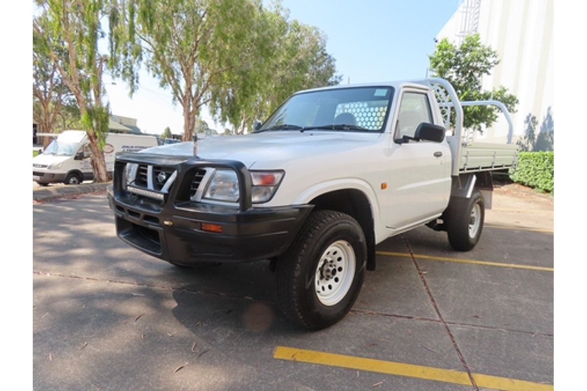 2001 Nissan Patrol DX GU 4X4