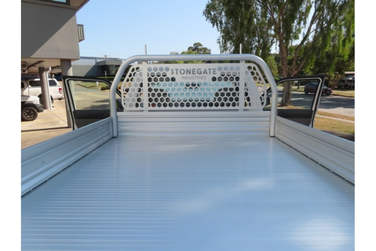 2001 Nissan Patrol DX GU 4X4