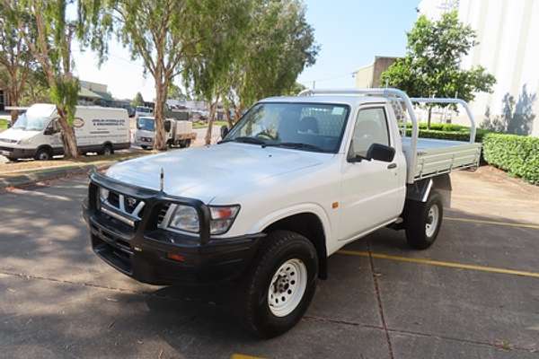 2001 Nissan Patrol DX GU 4X4