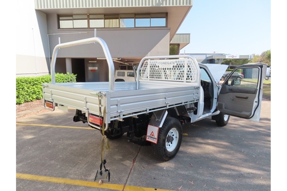 2001 Nissan Patrol DX GU 4X4