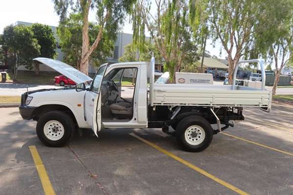 2001 Nissan Patrol DX GU 4X4