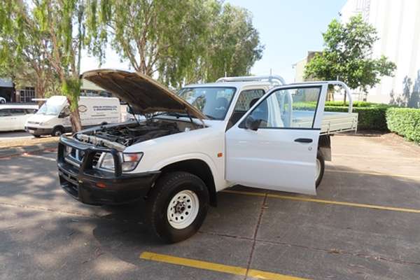 2001 Nissan Patrol DX GU 4X4