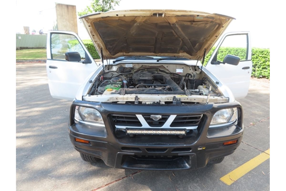 2001 Nissan Patrol DX GU 4X4