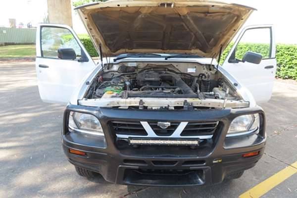 2001 Nissan Patrol DX GU 4X4