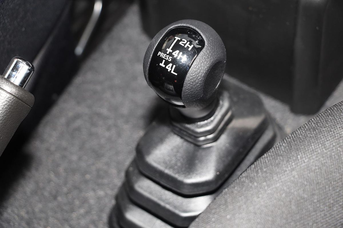 2025 Suzuki Jimny GLX GJ