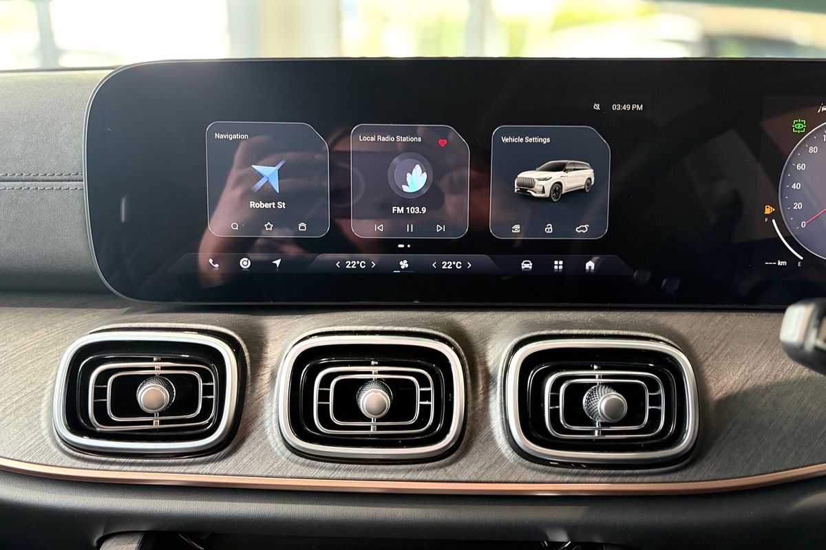 2025 Jaecoo J8 Track
