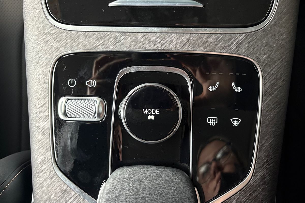 2025 Jaecoo J8 Track