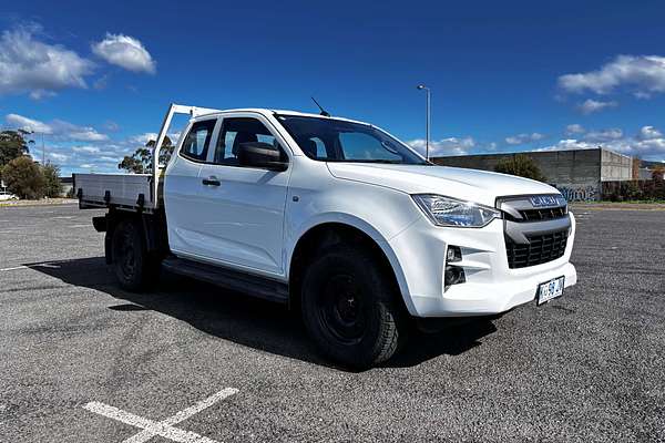 2022 Isuzu D-MAX SX 4X4