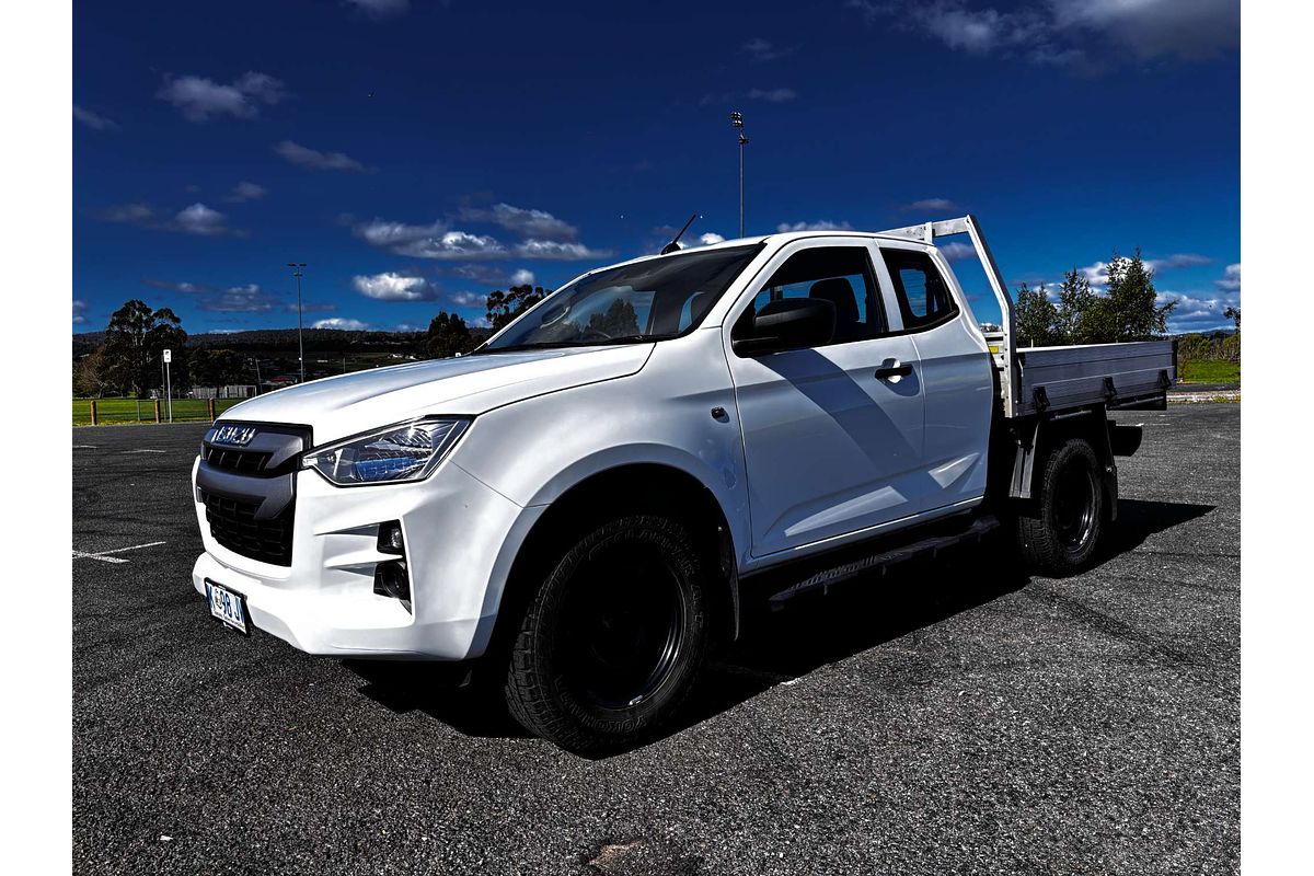 2022 Isuzu D-MAX SX 4X4