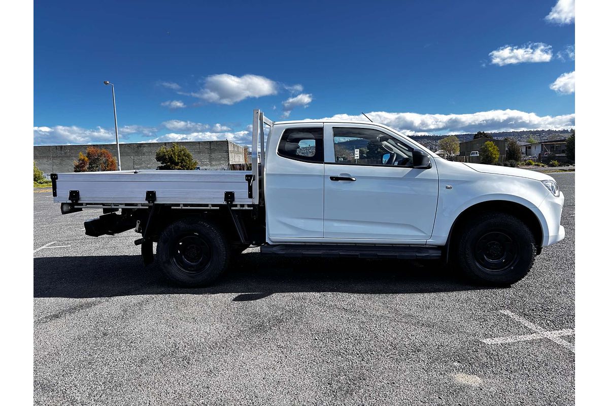 2022 Isuzu D-MAX SX 4X4