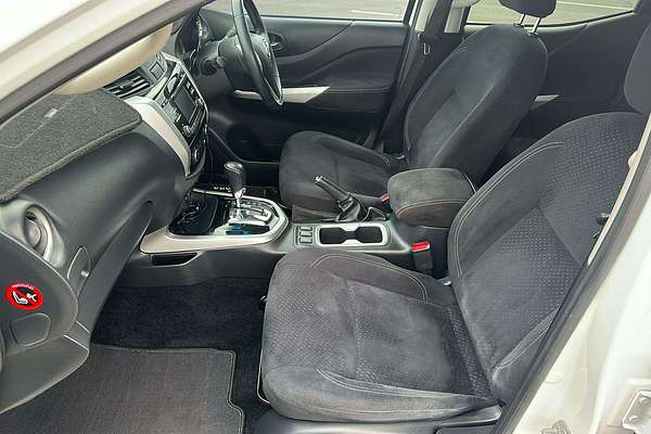 2015 Nissan Navara ST D23 4X4