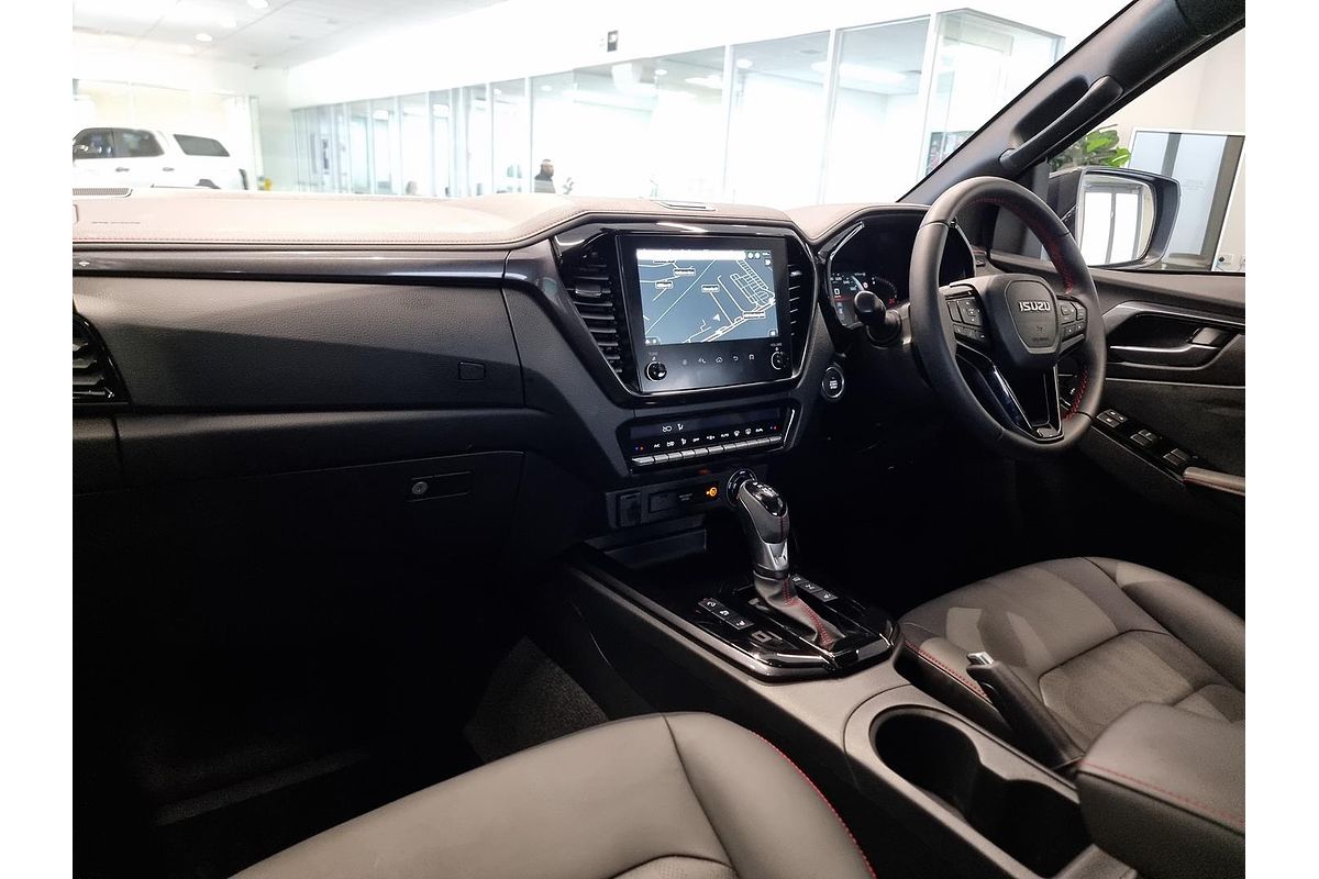 2025 Isuzu D-MAX X-TERRAIN 4X4