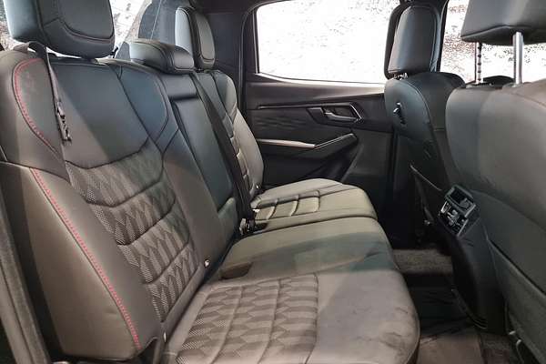 2025 Isuzu D-MAX X-TERRAIN 4X4