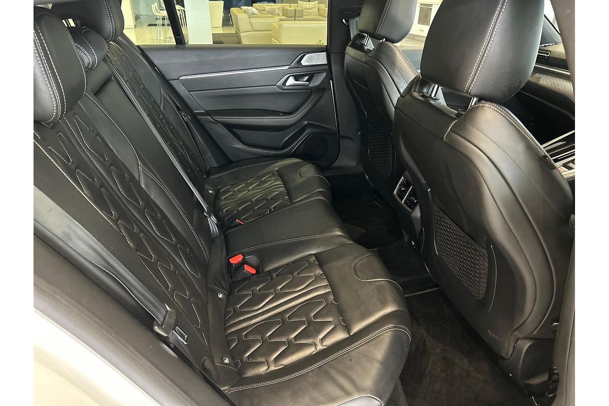 2022 Peugeot 508 GT R8