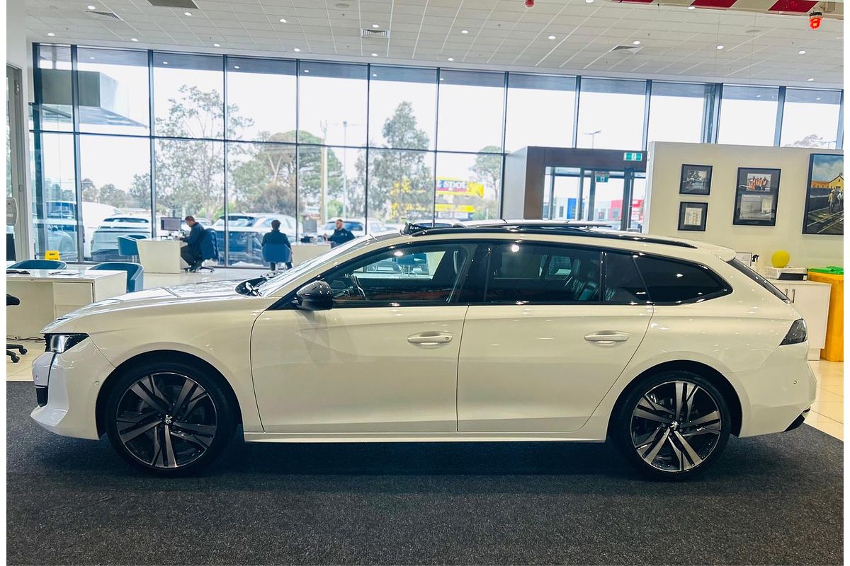 2022 Peugeot 508 GT R8