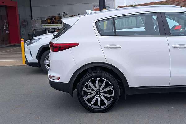 2017 Kia SPORTAGE SPORTAGE Si PREMIUM (FWD) D9W52G61
