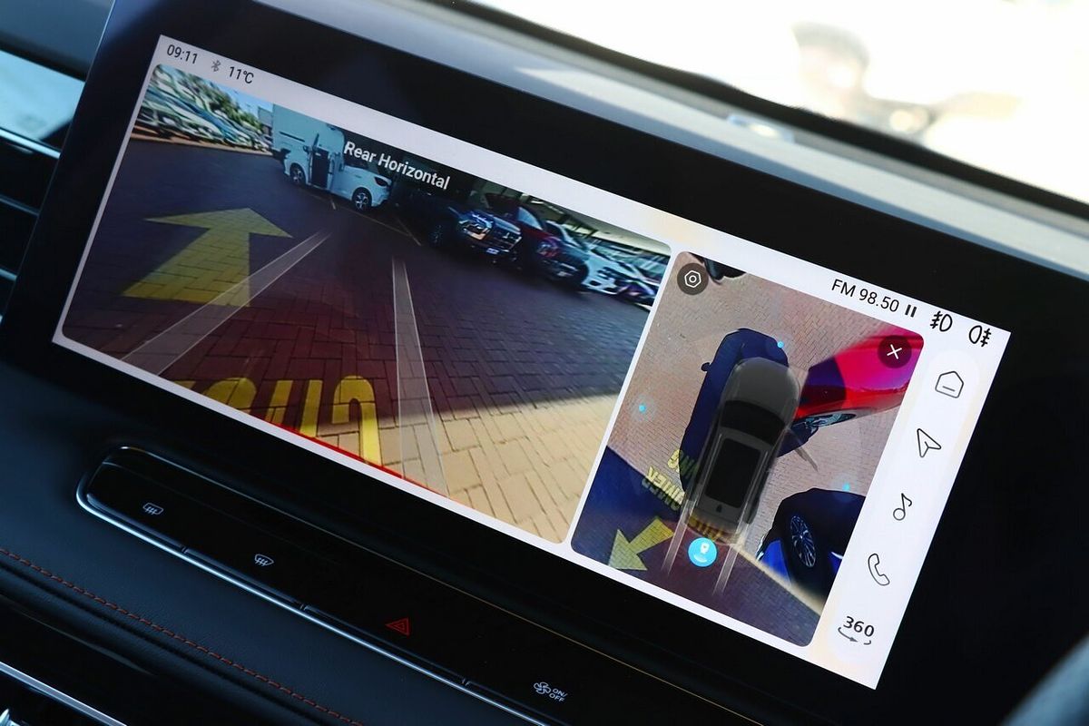 2025 MG HS Essence AS33